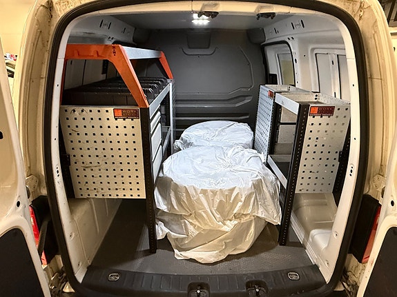 Volkswagen Caddy 16 of 16