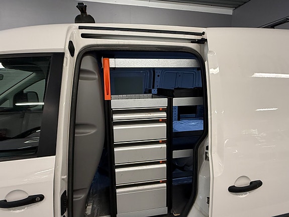 Volkswagen Caddy 15 of 16