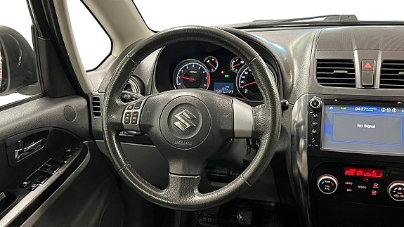 Suzuki SX4 8 of 20