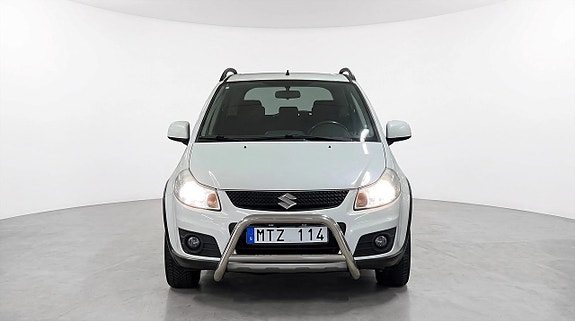 Suzuki SX4 2 of 20
