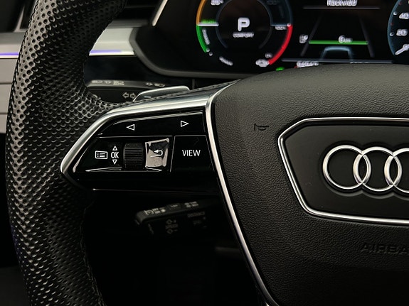 Audi e-tron 22 of 30