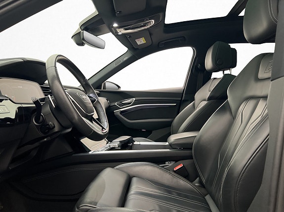 Audi e-tron 15 of 30
