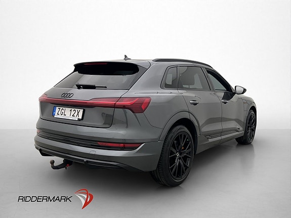 Audi e-tron 9 of 30