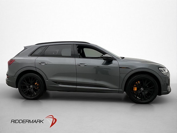 Audi e-tron 10 of 30