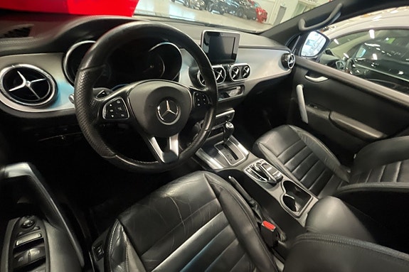 Mercedes-Benz X-Klass 7 of 8