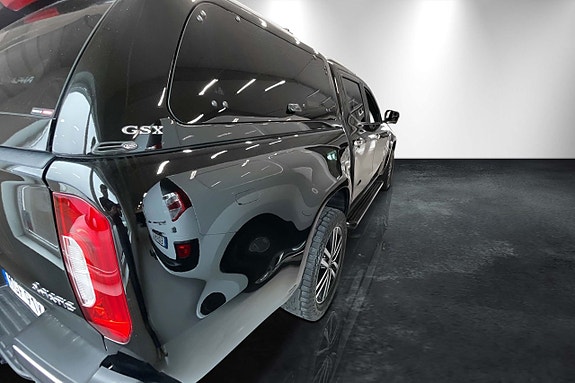 Mercedes-Benz X-Klass 4 of 8