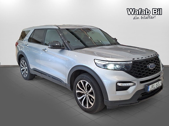 Ford Explorer 3 of 14