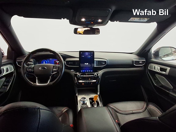 Ford Explorer 7 of 14