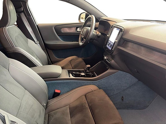 Volvo C40 10 of 22
