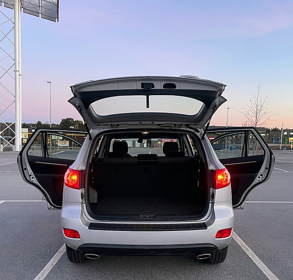Hyundai Santa Fe 14 of 23