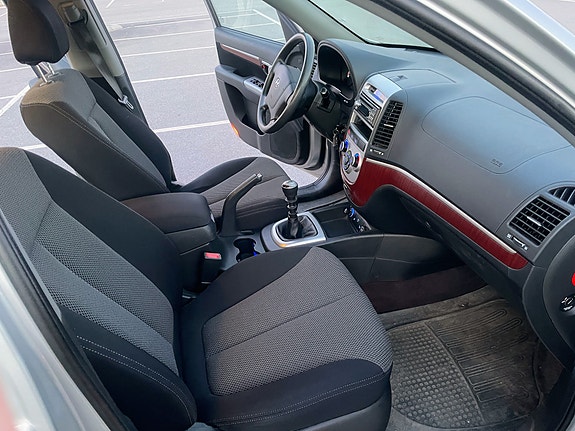 Hyundai Santa Fe 19 of 23