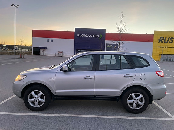Hyundai Santa Fe 4 of 23