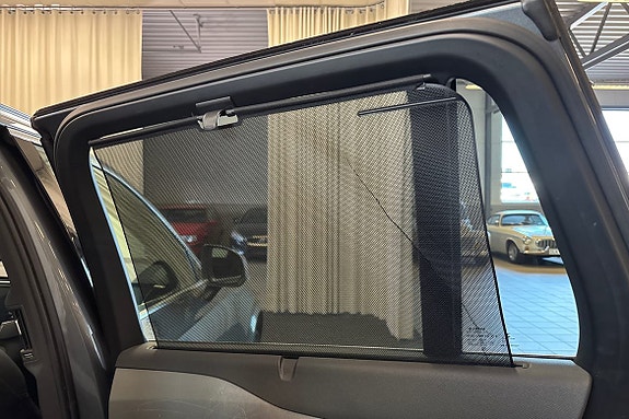 Volvo XC90 25 of 28