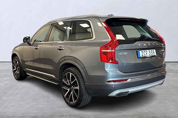 Volvo XC90 4 of 28