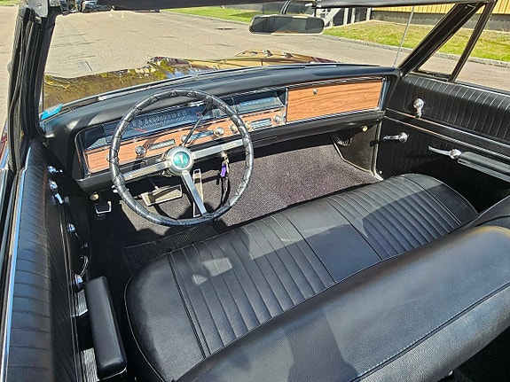 Pontiac Catalina 15 of 19