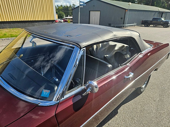 Pontiac Catalina 13 of 19