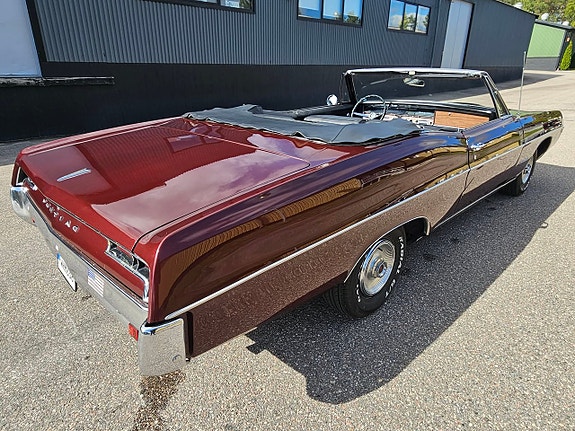 Pontiac Catalina 6 of 19