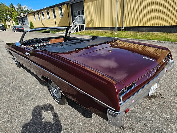 Pontiac Catalina 8 of 19
