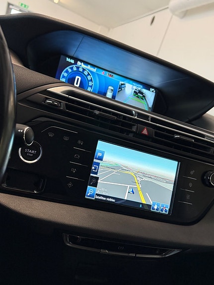 Citroen C4 Picasso 16 of 29