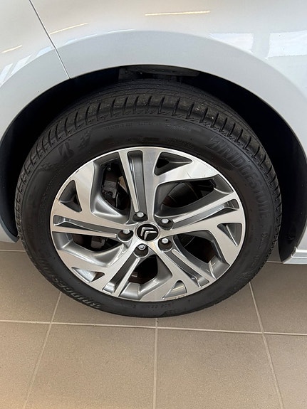 Citroen C4 Picasso 22 of 29