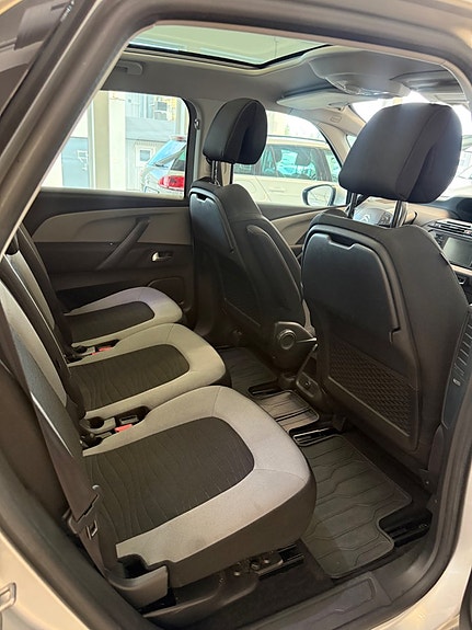 Citroen C4 Picasso 13 of 29