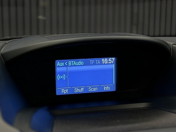 Ford Grand C-MAX 23 of 26