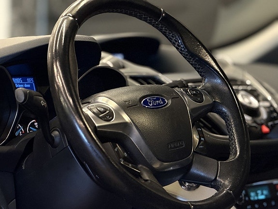Ford Grand C-MAX 16 of 26