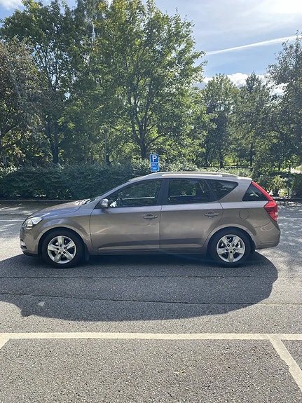 Kia Ceed 7 of 13
