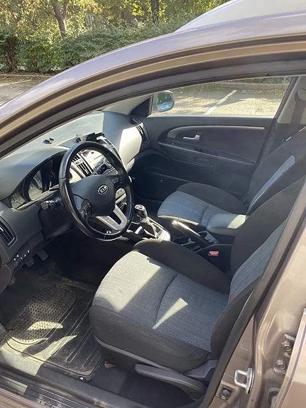 Kia Ceed 10 of 13