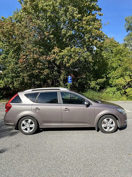 Kia Ceed 3 of 13