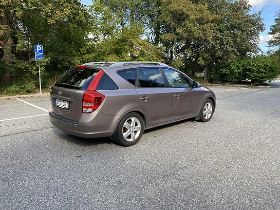 Kia Ceed 4 of 13