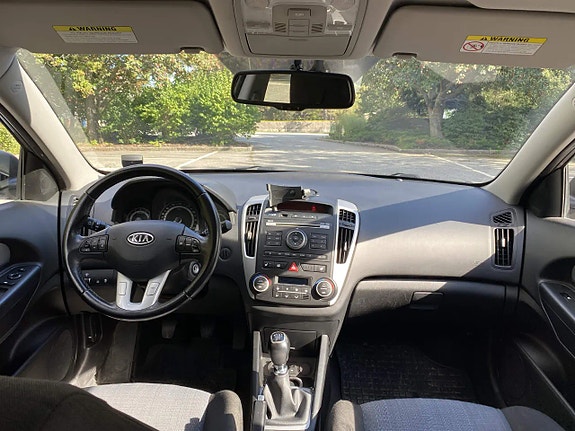 Kia Ceed 12 of 13