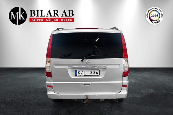 Mercedes-Benz Viano 4 of 12