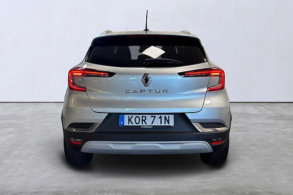 Renault Captur 5 of 18