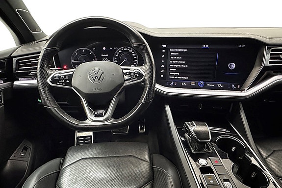 Volkswagen Touareg 13 of 21