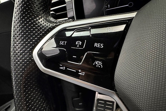Volkswagen Touareg 14 of 21