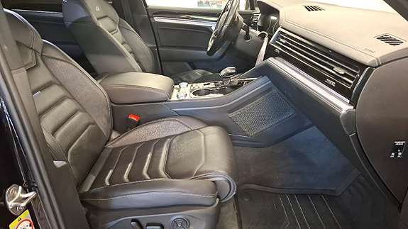 Volkswagen Touareg 7 of 12