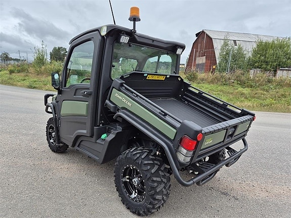 John Deere 865M 3 of 6
