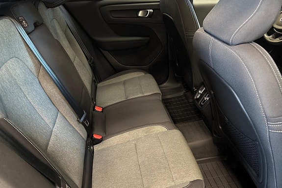 Volvo XC40 11 of 20