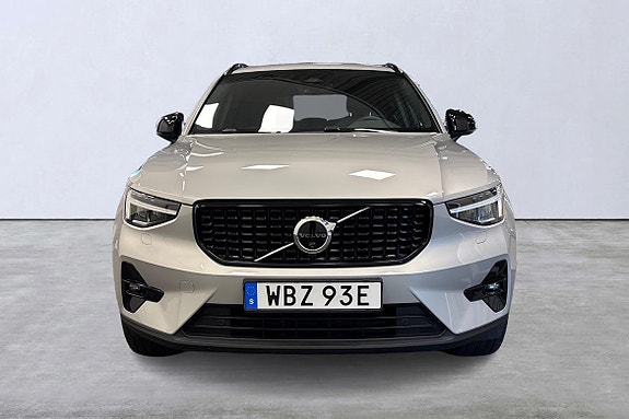 Volvo XC40 7 of 20