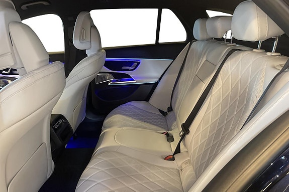 Mercedes-Benz E300 de 10 of 17