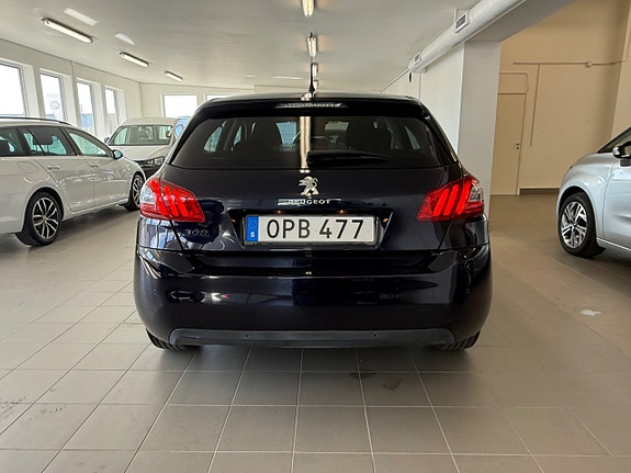 Peugeot 308 7 of 30