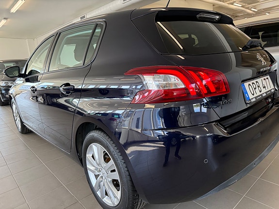 Peugeot 308 4 of 30