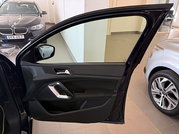 Peugeot 308 20 of 30