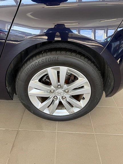 Peugeot 308 22 of 30