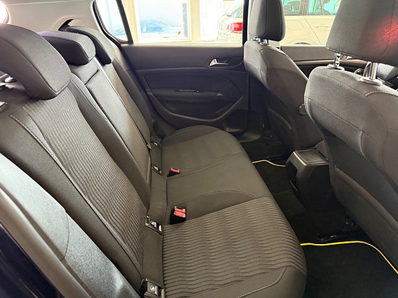 Peugeot 308 15 of 30