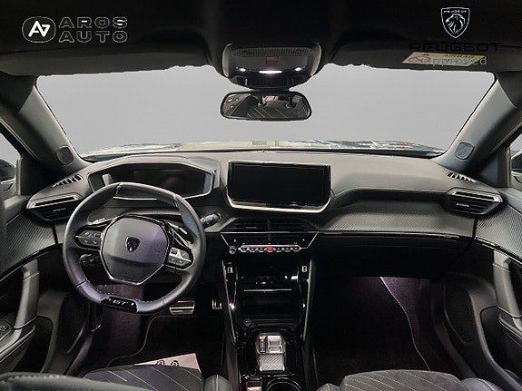 Peugeot 2008 7 of 14