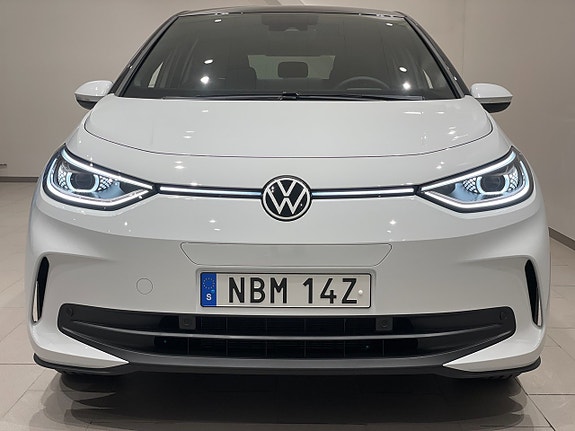 Volkswagen ID.3 2 of 23