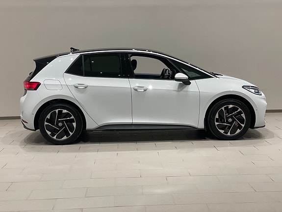 Volkswagen ID.3 4 of 23