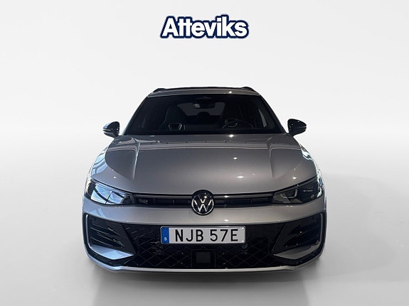 Volkswagen Passat 8 of 14
